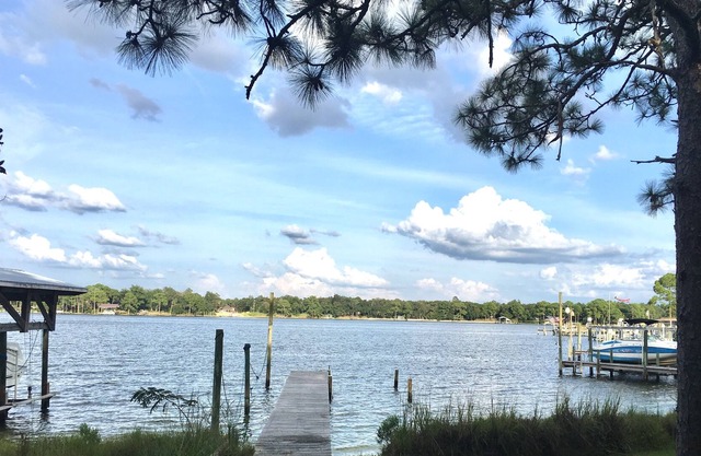 3Bd/2Ba Charming Waterfront Cottage with Private Beach/Dock ; Bring your boat!