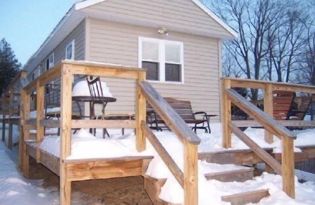 3BR 1BA Pine Interior Home across the street from Moosehead Lake