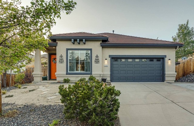 3BR 2BA, MTN view, relaxing yard