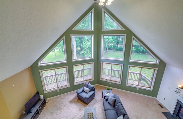 3BR Family Home w/Yard < 5 Mi to Wineries!
