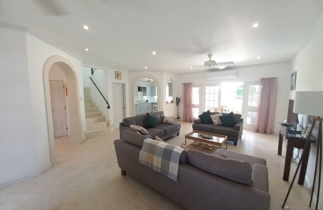 3BR Townhouse - with Pool and Partial Sea View from Main bedroom