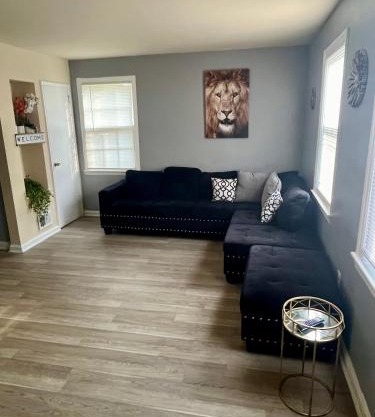 3BR W/BASEMENT HOME 'THE LION’S DEN'