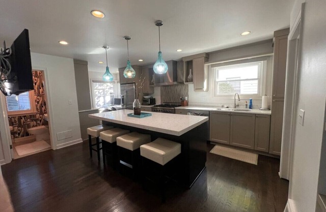 3BR Whitefish Bay Wonder!