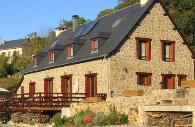 4-6 person gîte with exceptional view of the Pyrenean peaks