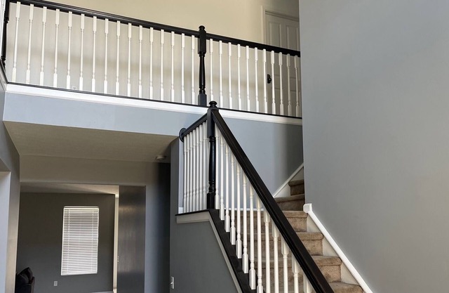 4 Bed/3 bath Geist Home just minutes away from Geist Reservoir