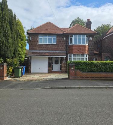 4 bed detached house near Manchester Airport Manchester -Cheadle