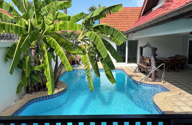 4 bedroom 4 bathroom Private Pool Villa located in the Nongprue area of Pattaya