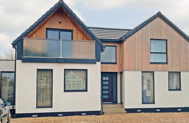 4 bedroom accommodation in Bognor Regis