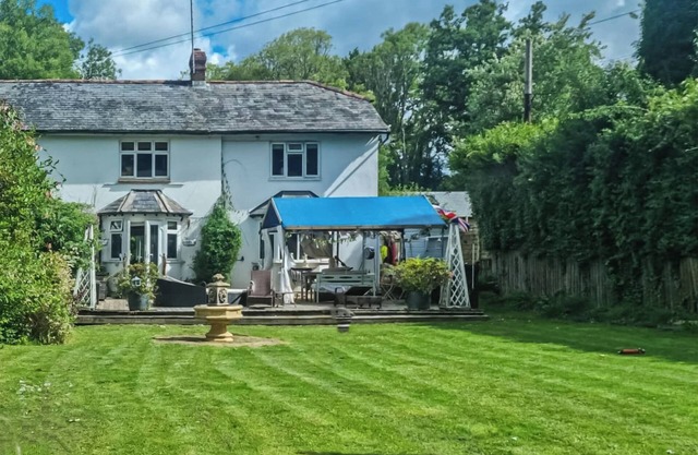 4 bedroom accommodation in Stockbridge