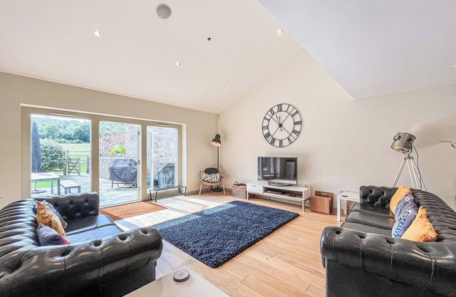 4 bedroom accommodation in Dulcote, Wells