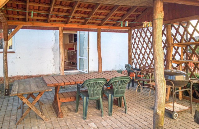 4 bedroom amazing home in Parzensko