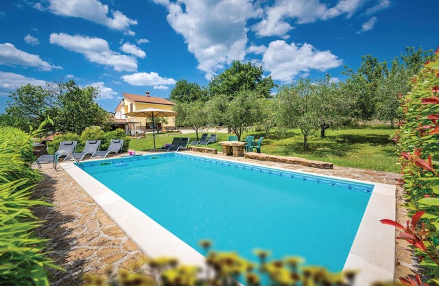 4 bedroom amazing home in Groznjan