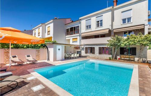 4 Bedroom Beautiful Apartment In Pula