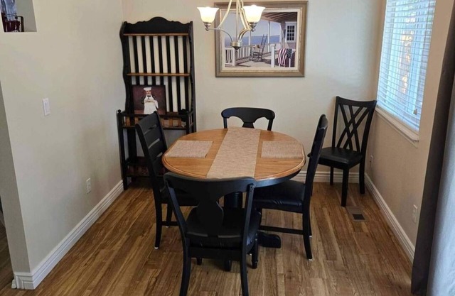 4-bedroom house in charming Bedford Divison with WiFi, AC. Enjoy your stay