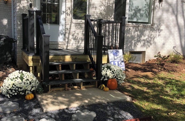 4-bedroom house perfect for your stay at Penn State. Only 3 miles from campus.