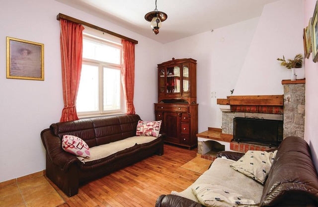 4 bedroom lovely home in Zuljana