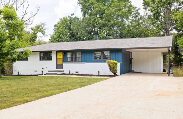 4 Bedroom Modern Renovation Minutes Downtown ATL