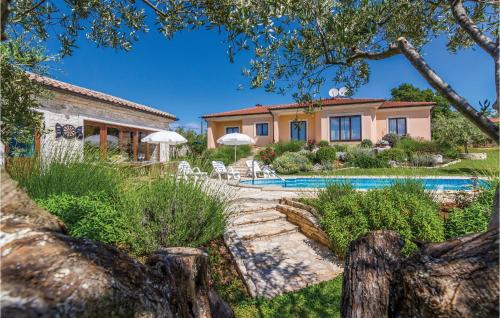 4 Bedroom Nice Home In Buje