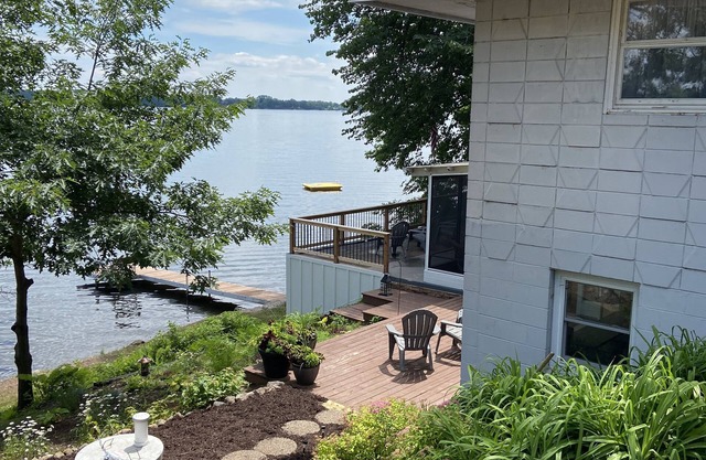 4-bedroom vacation home in Balsam Lake