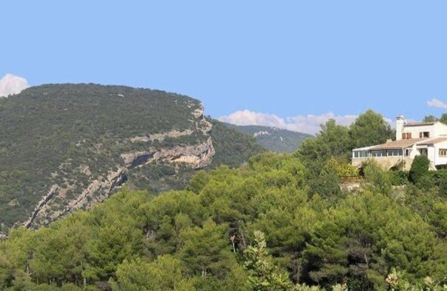 4-bedroom villa for 8 people