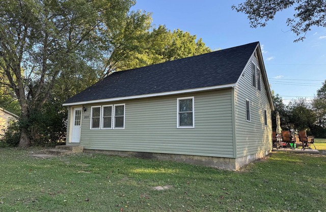 4 bedrooms Sleeps 14