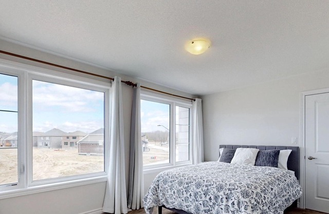 4 Beds New paradise, wasaga beach