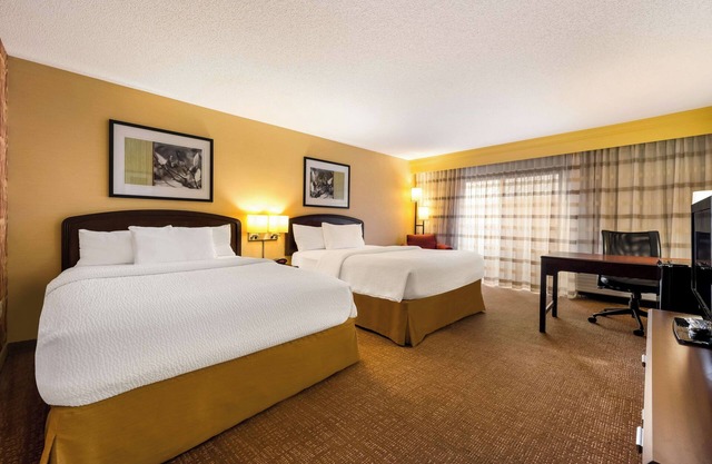 4 Family-Friendly Rooms with Indoor Pool, Pet-Friendly, and Great Location