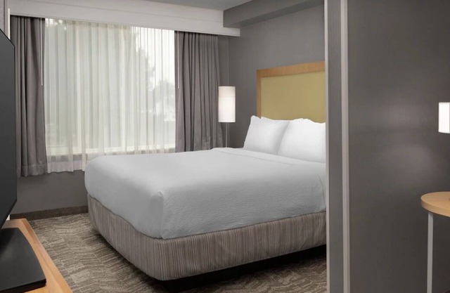4 Pet-Friendly Units! Free Breakfast, Onsite Pool, Free Parking