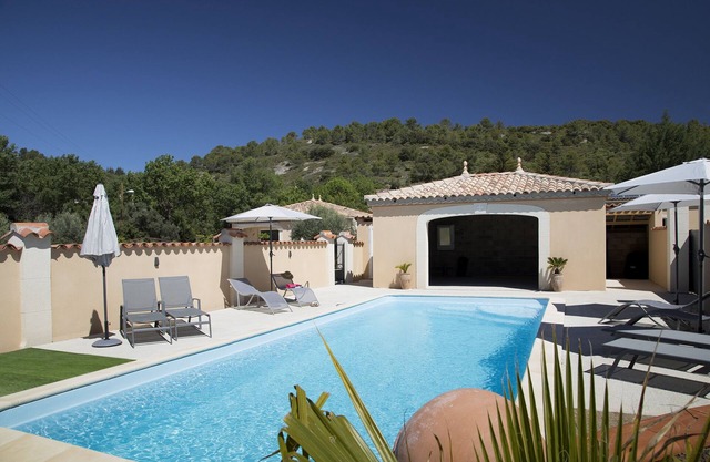 4 Star Rated, Air-conditioned with private garden, secure parking & shared pool