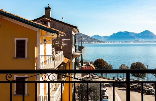 4½-zimmer Haus mit Gigantischer Seesicht Direkt an der Seeuferpromenade
