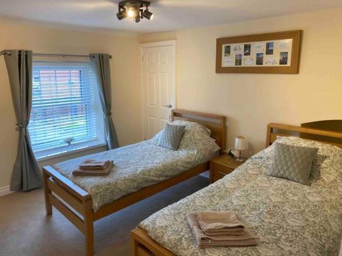 43 Heol Maelor- A Homely Cottage in Wrexham, North Wales
