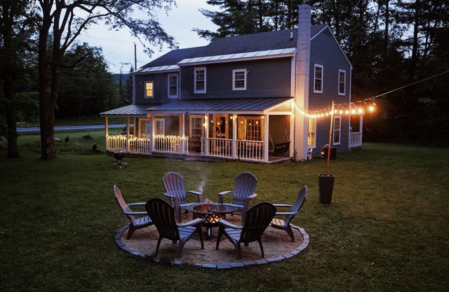 4bdrm Cottage central to year round fun w/fireplace