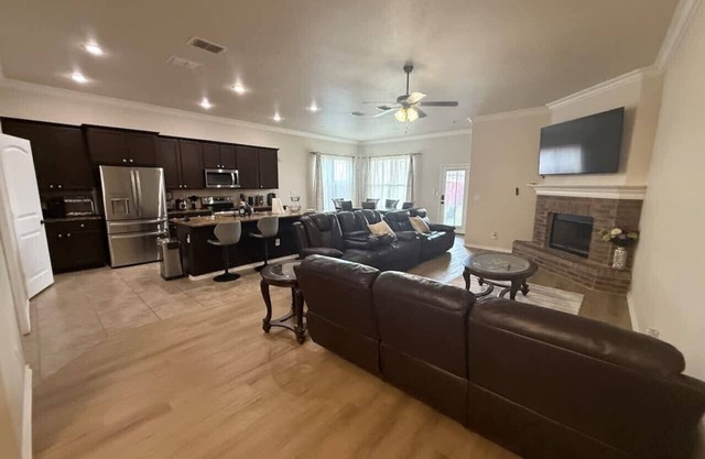 4BR/2B Lubbock CompleteHome Stay