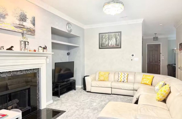 4BR Gem Space, Comfort & Fun-Agape House