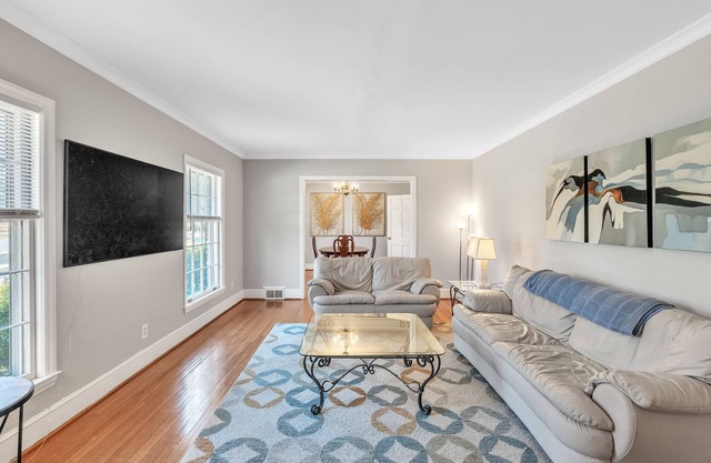 4BR Ranch Near Southpark | Porch + Big Backyard