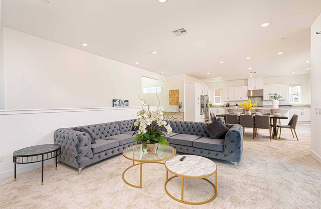 4BR Sentosa Luxe Retreat|Community Pool|Garage Access|Remote Lock|Wifi #42267