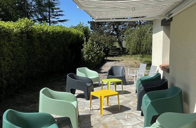 4mn-sea-Cabourg 16p. gîte with swimming pool, fireplace, ping pong table, swing