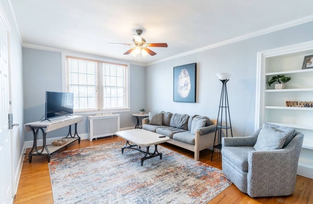 4th Floor Condo 1/4 mile from Moses Cone Hospital