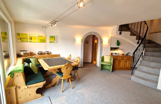 5 1/2-room attic apartment; dining and living room; magnificent view