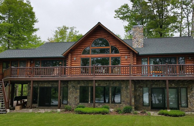 5 Bedroom 3 Bathroom cabin on Balsam Lake in Wisconsin