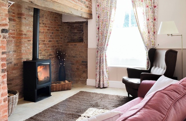 5 bedroom accommodation in Muston, near Filey
