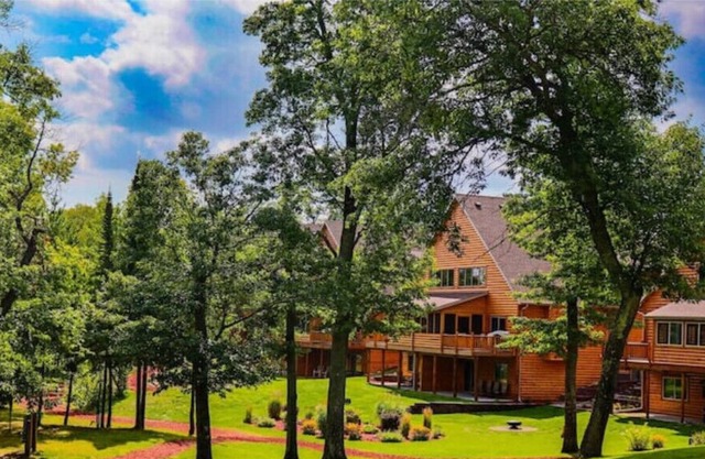 5 Bedroom Villa on Middle Cullen Lake