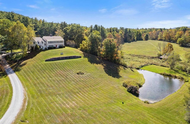 5-BR Vermont Retreat w/Hot Tub & Mountain Views