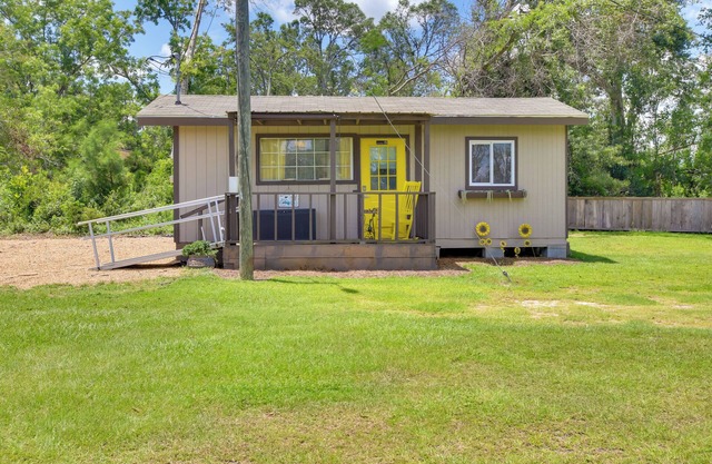 5 Mi to Mt Vernon Shops: Peaceful Cottage!