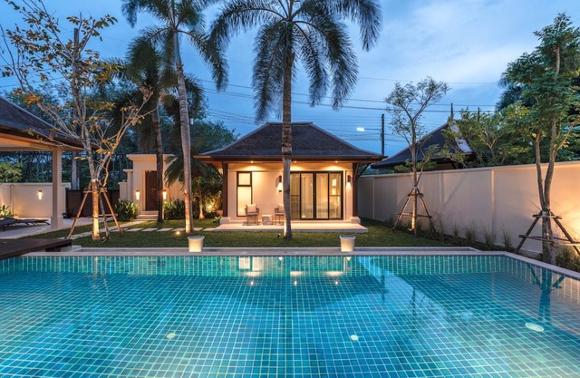 5 Minutes to Bangtao Beach! Family-sized Villa