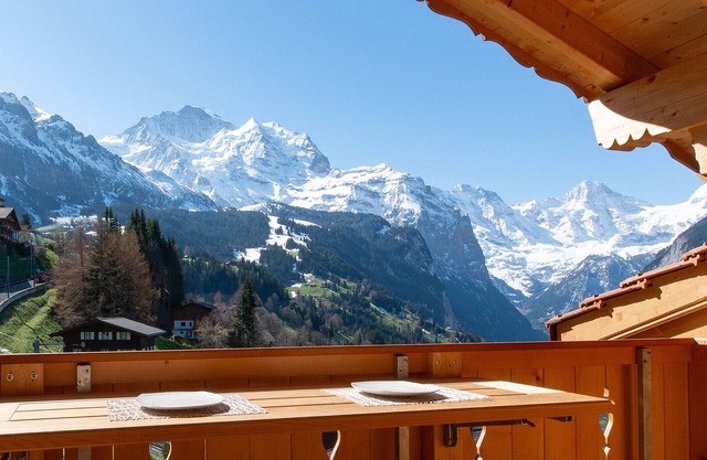 5 Star Penthouse Apartment in Chalet Aberot !