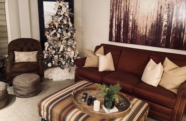 5 STAR XMAS DECOR 11/1 SKI In/Out Peak 9 Village @ Breck Pool, hot tubs +