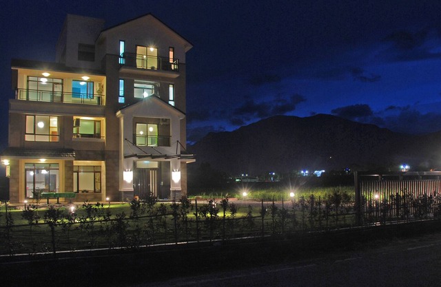 501 Hill view quadruple room - Hualien