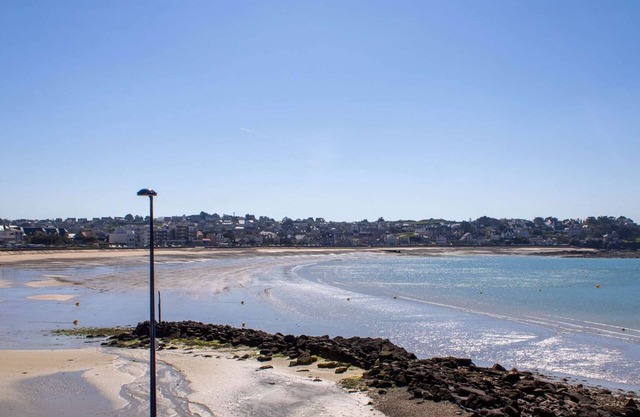 501 - Sea view apartment near the port