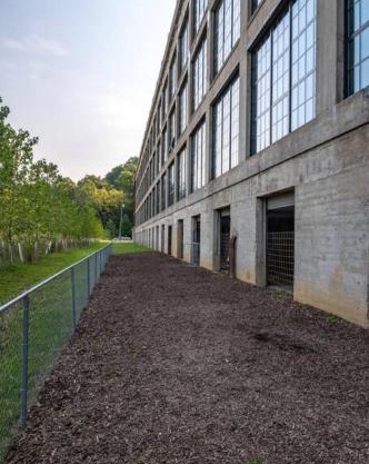 5103 Peters New Industrial Loft on Lebanon Bike Trail